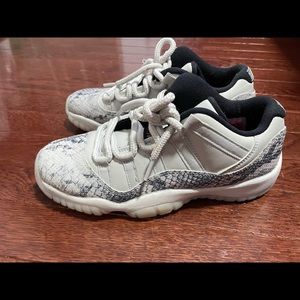 jordan 11 snakeskin low🖤